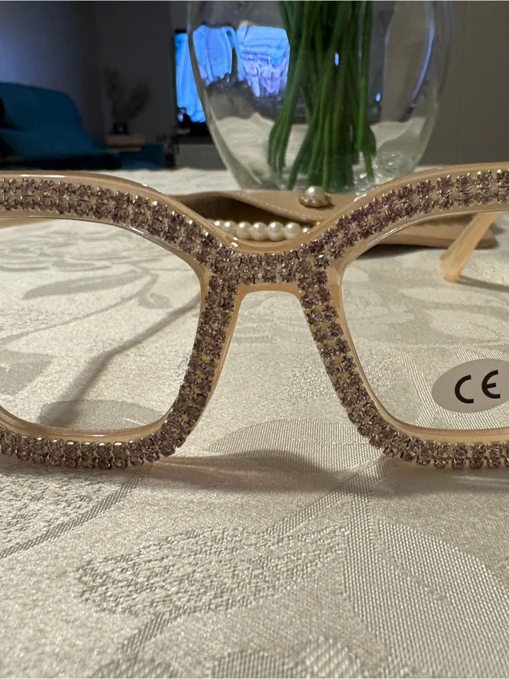 Diamond studded Glasses +1.50 Case & Neck Hanger “anti-blue light” New